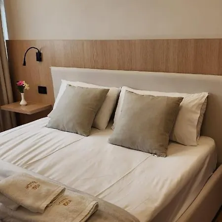 Hotel Signature Idea 3*