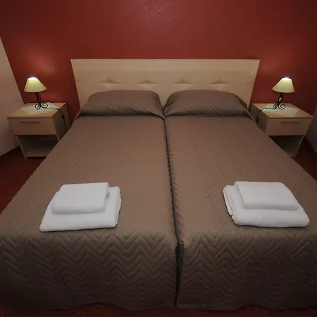 Hotel Signature Idea 3*