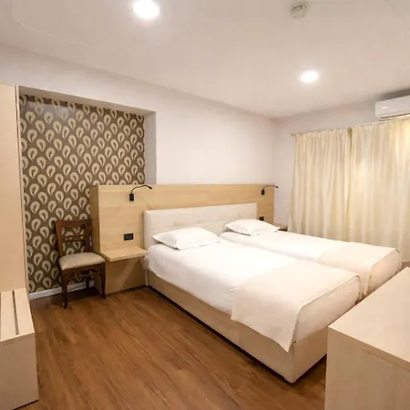 Signature Idea Hotel 3*
