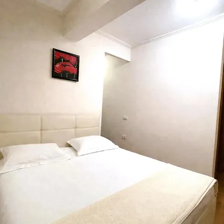 Signature Idea 3* Tirana
