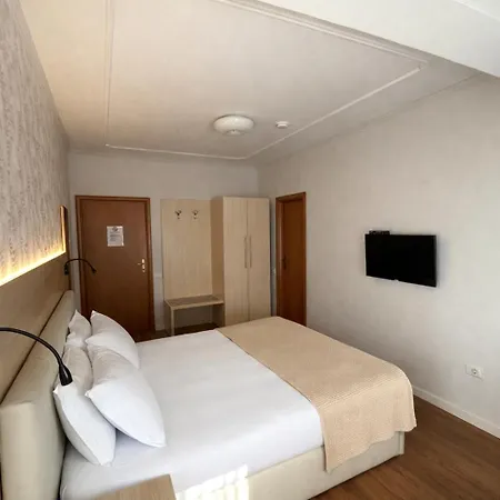 Hotel Signature Idea 3*
