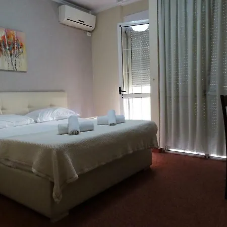 Signature Idea Hotel 3*