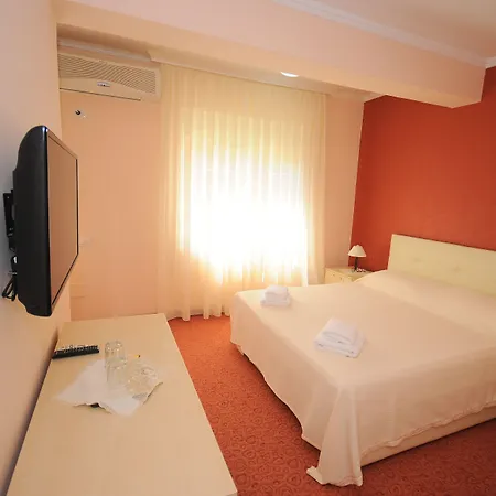 Signature Idea 地拉那