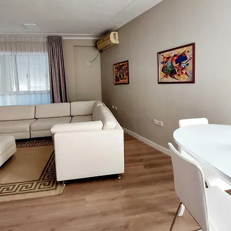 Signature Idea 3* Tirana