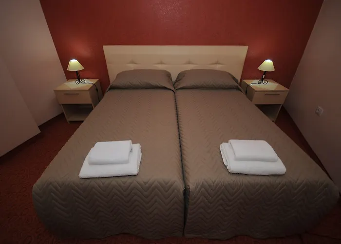 Hotel Signature Idea 3*